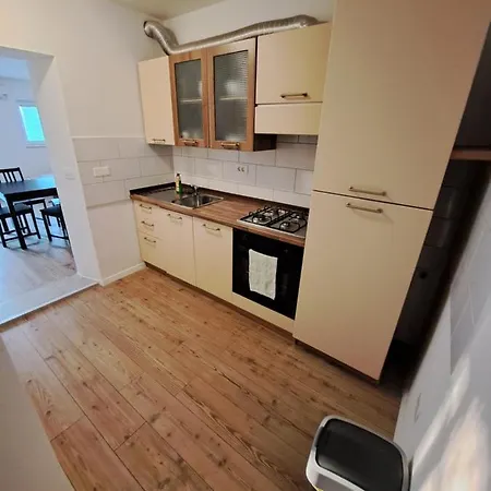 Apartma Pronavtik