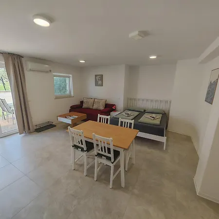 Apartman Pronavtik *