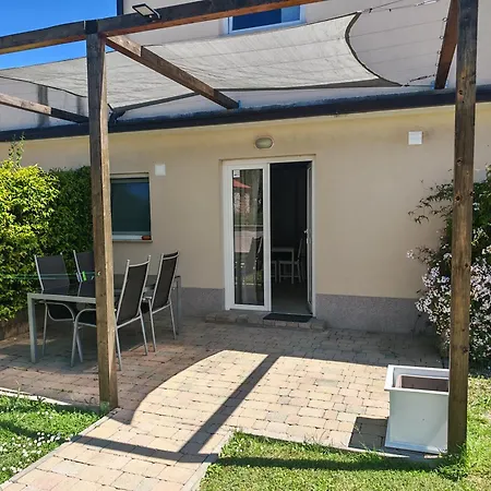 Pronavtik Apartman *