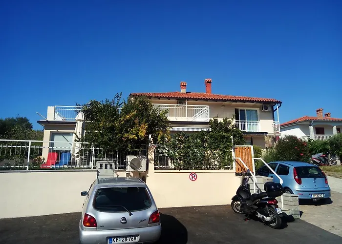 아파트 아파트먼트 프로나우티크 *